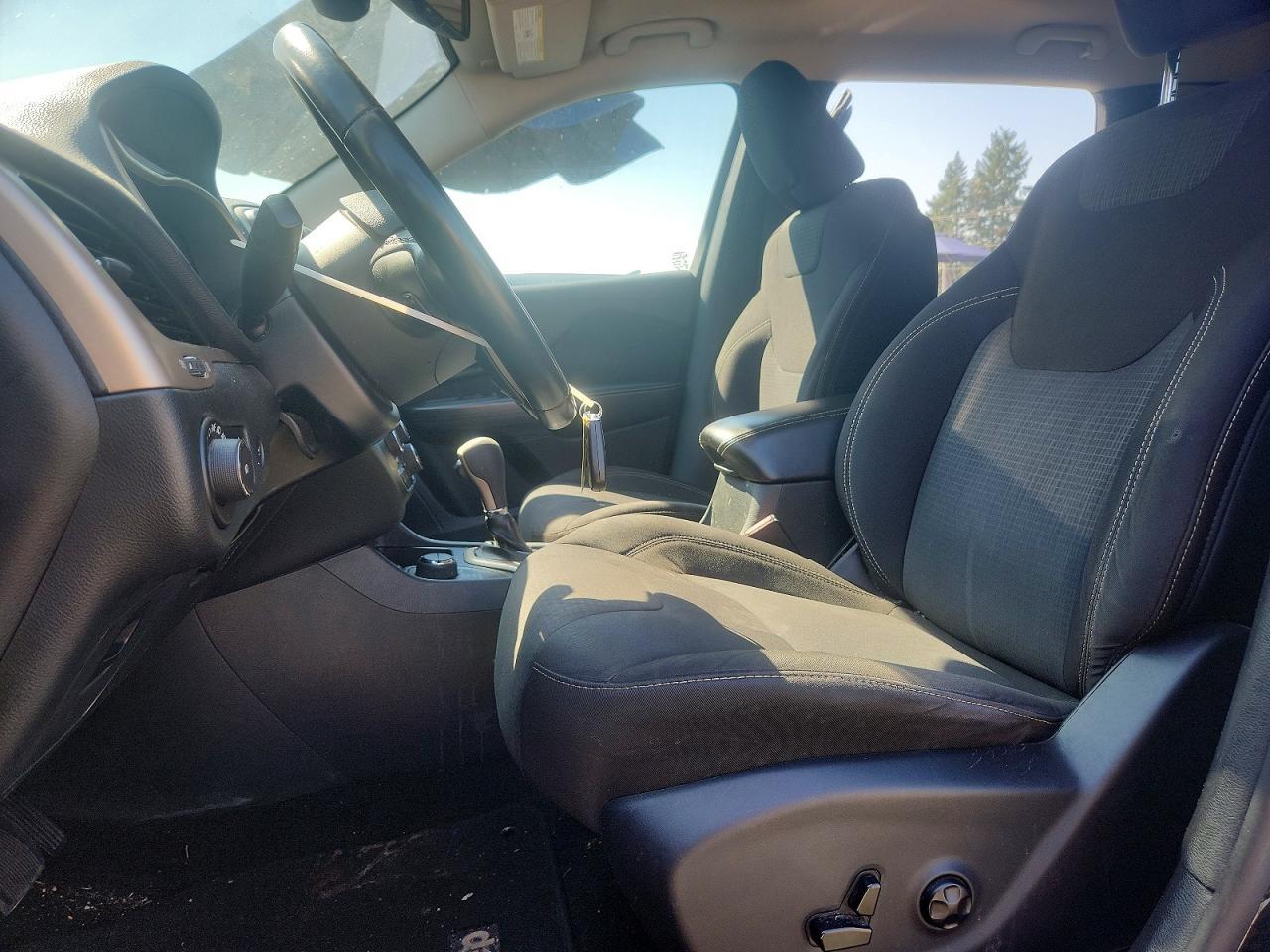 2015 Jeep Cherokee Latitude - Image 7
