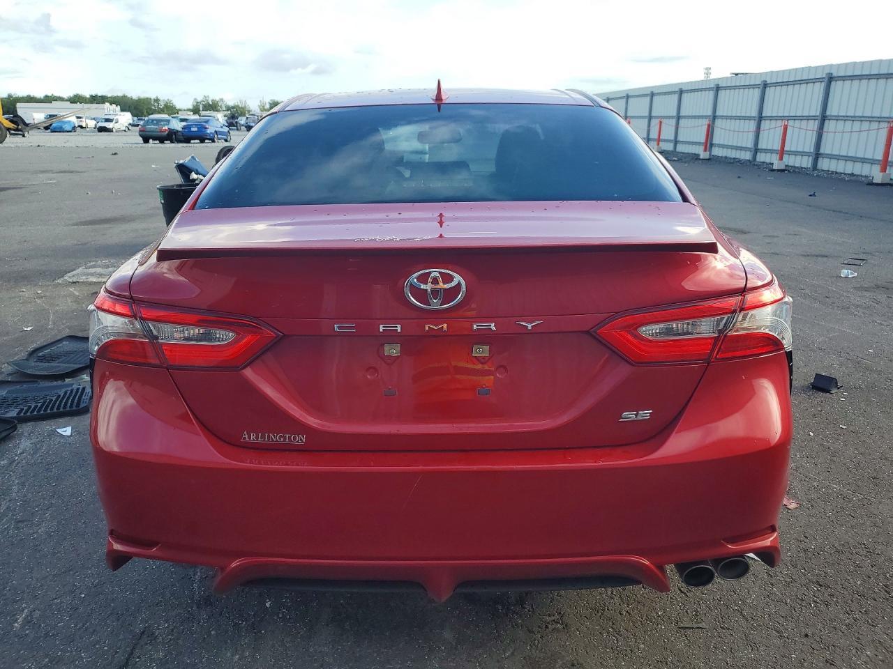 2019 Toyota Camry Se - Фото 6