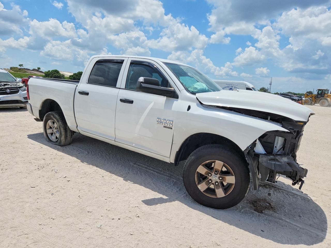2023 Ram 1500 Classic Slt - Image 4