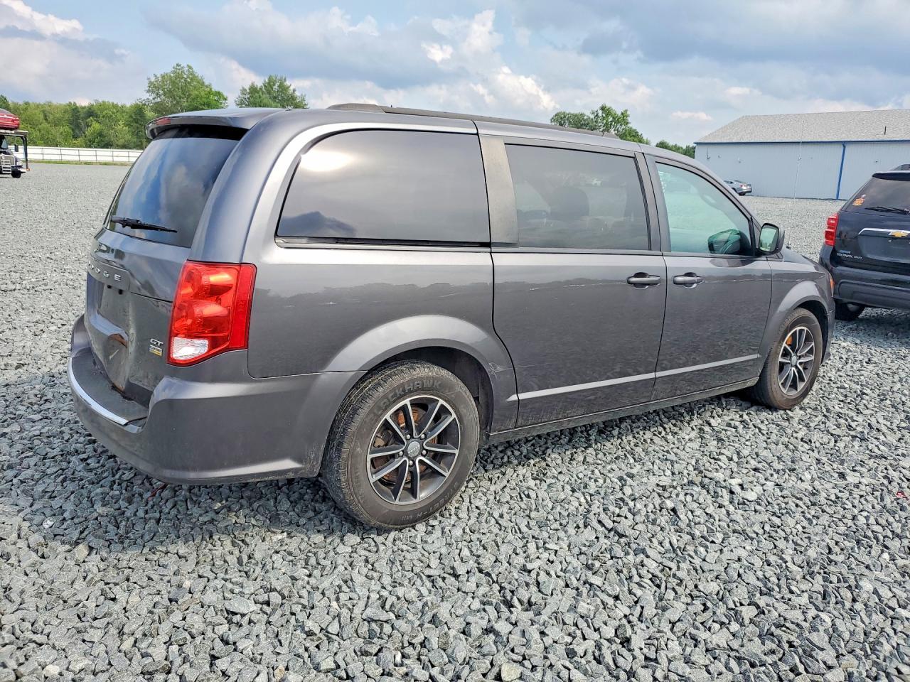 2018 Dodge Grand Caravan Gt - Фото 3