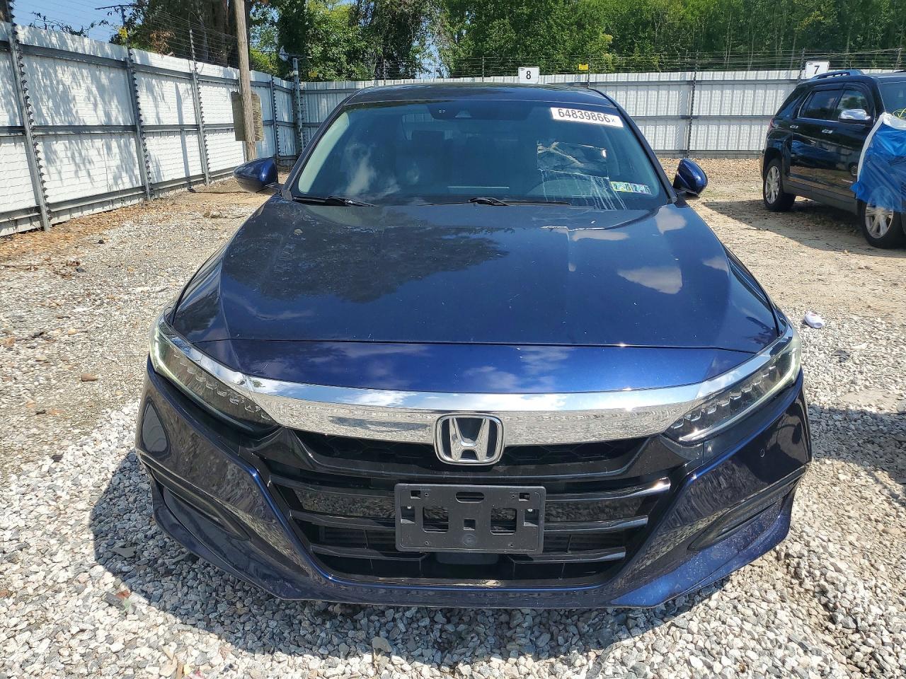 2018 Honda Accord Touring - Image 5