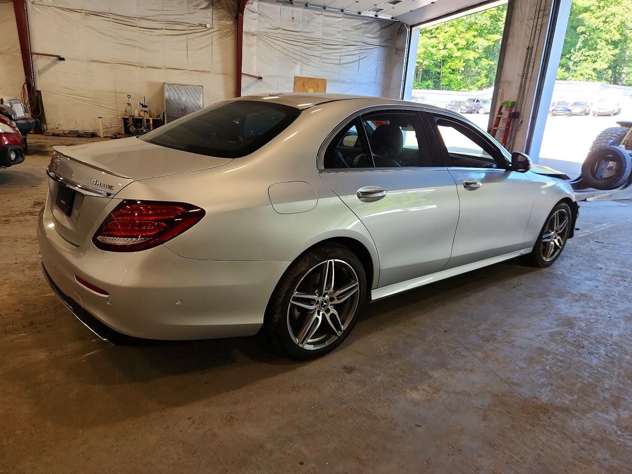 2019 Mercedes-Benz E 300 4Matic - Image 3