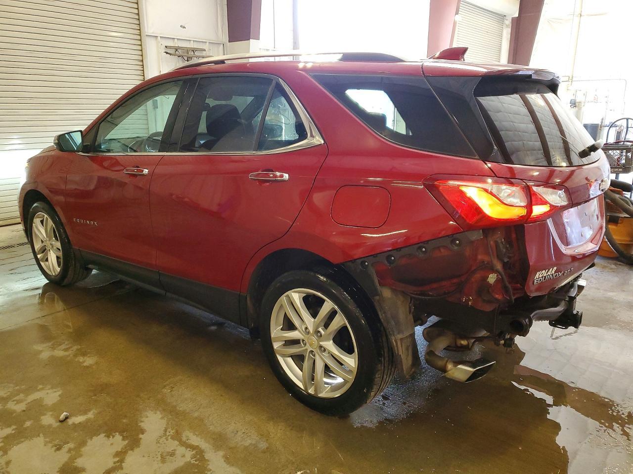 2018 Chevrolet Equinox Premier - Фото 2