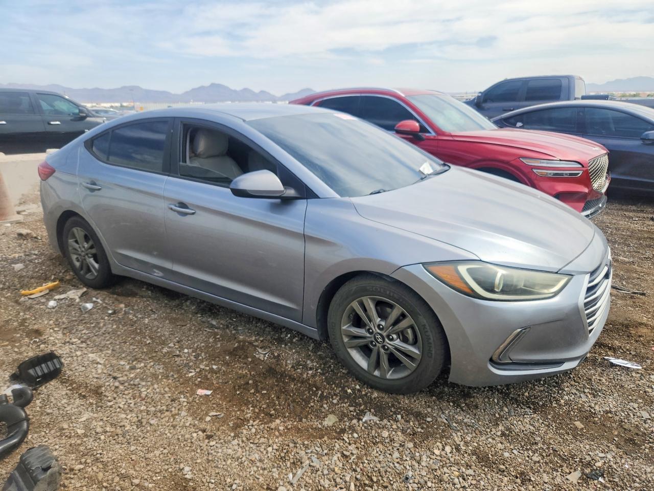 2017 Hyundai Elantra Se - Image 4