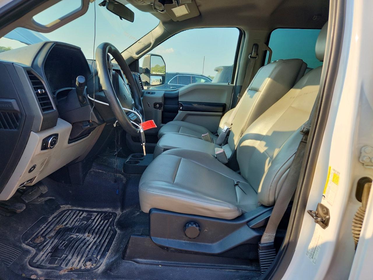 2017 Ford F250 Super Duty - Image 7