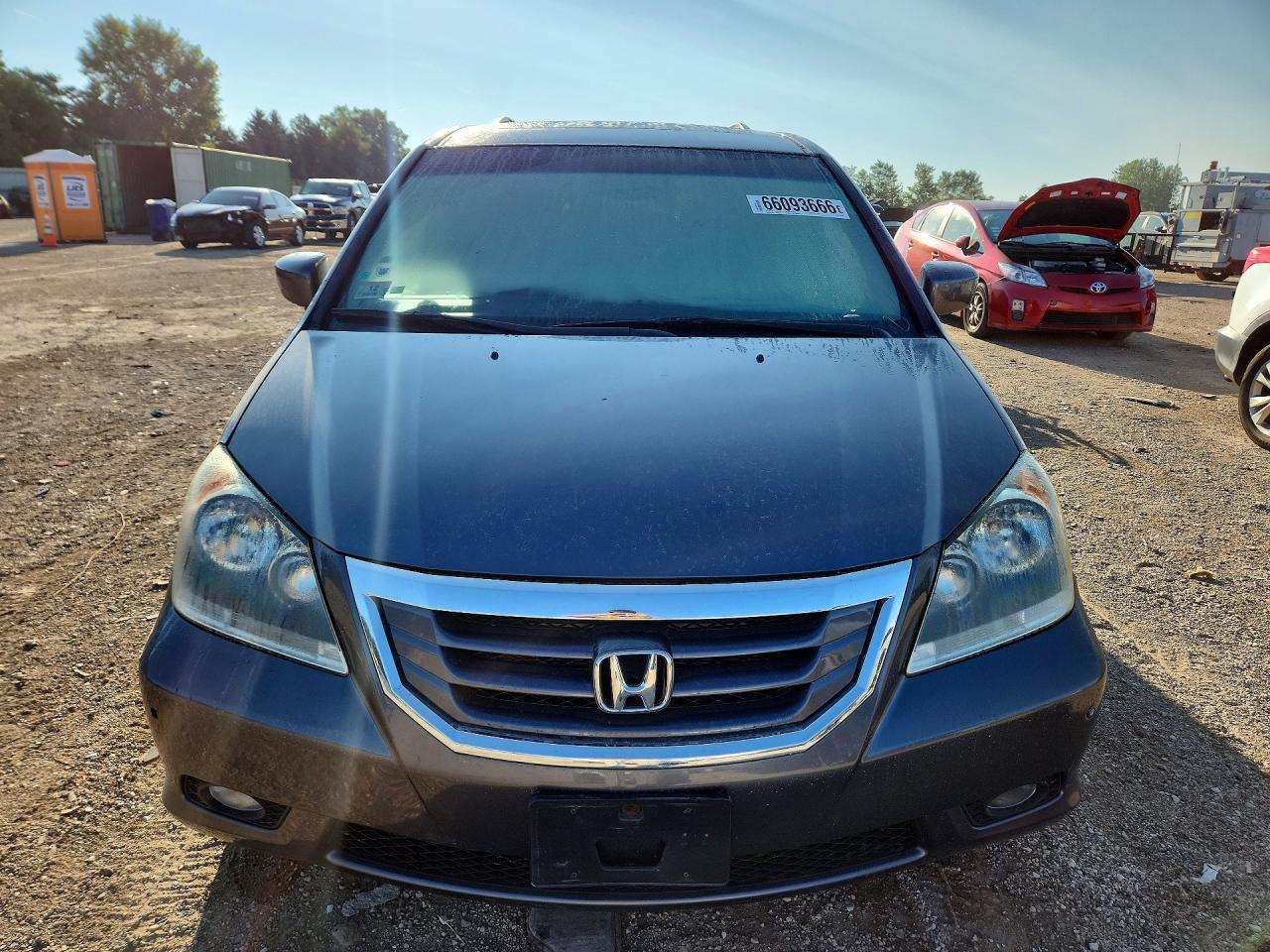 2010 Honda Odyssey Touring - Image 5