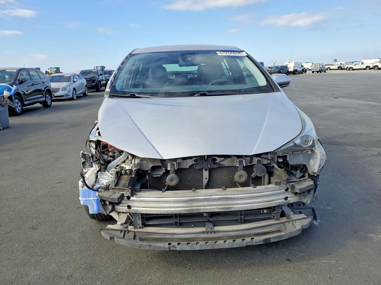 2017 Toyota Prius Two - Фото 5