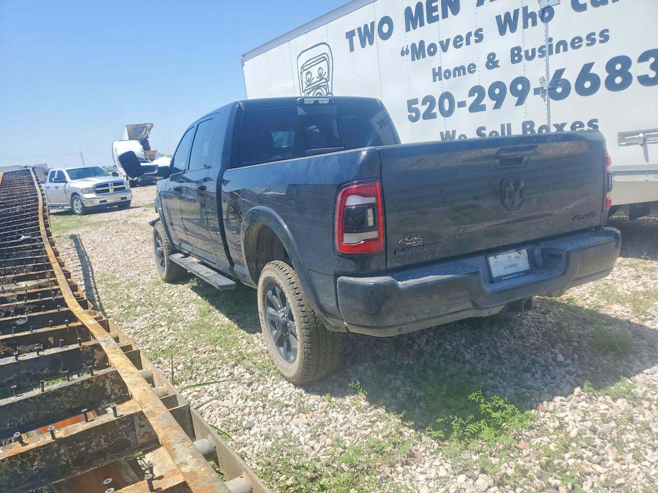 2019 Ram 3500 Laramie - Фото 2