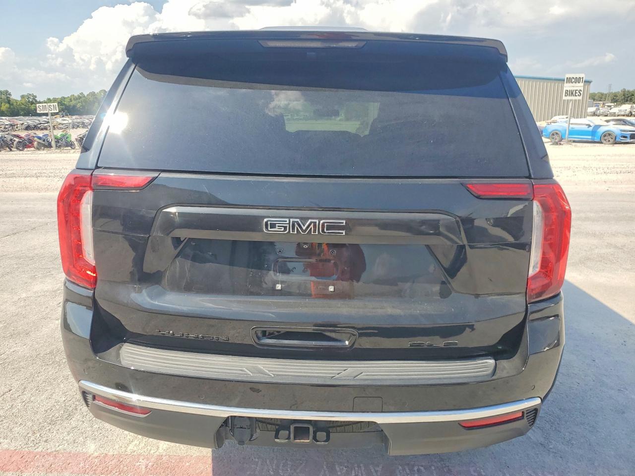 2022 GMC Yukon Sle - Фото 6