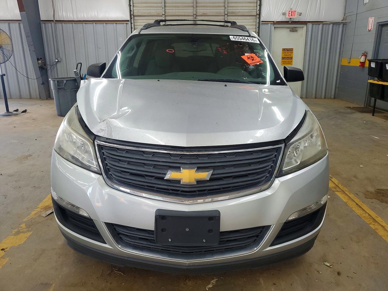 2017 Chevrolet Traverse Ls - Фото 5
