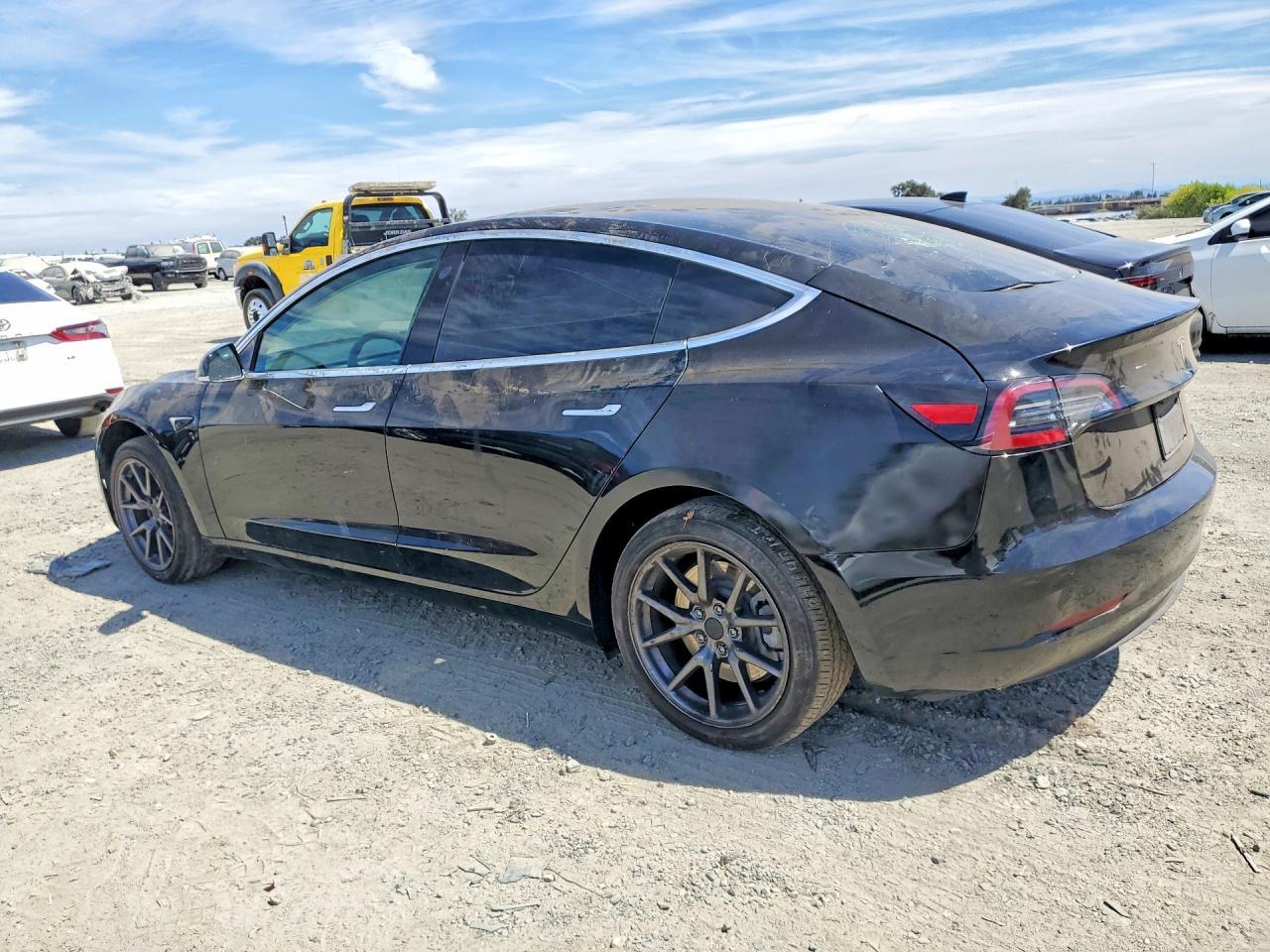 2020 Tesla Model 3 - Image 2