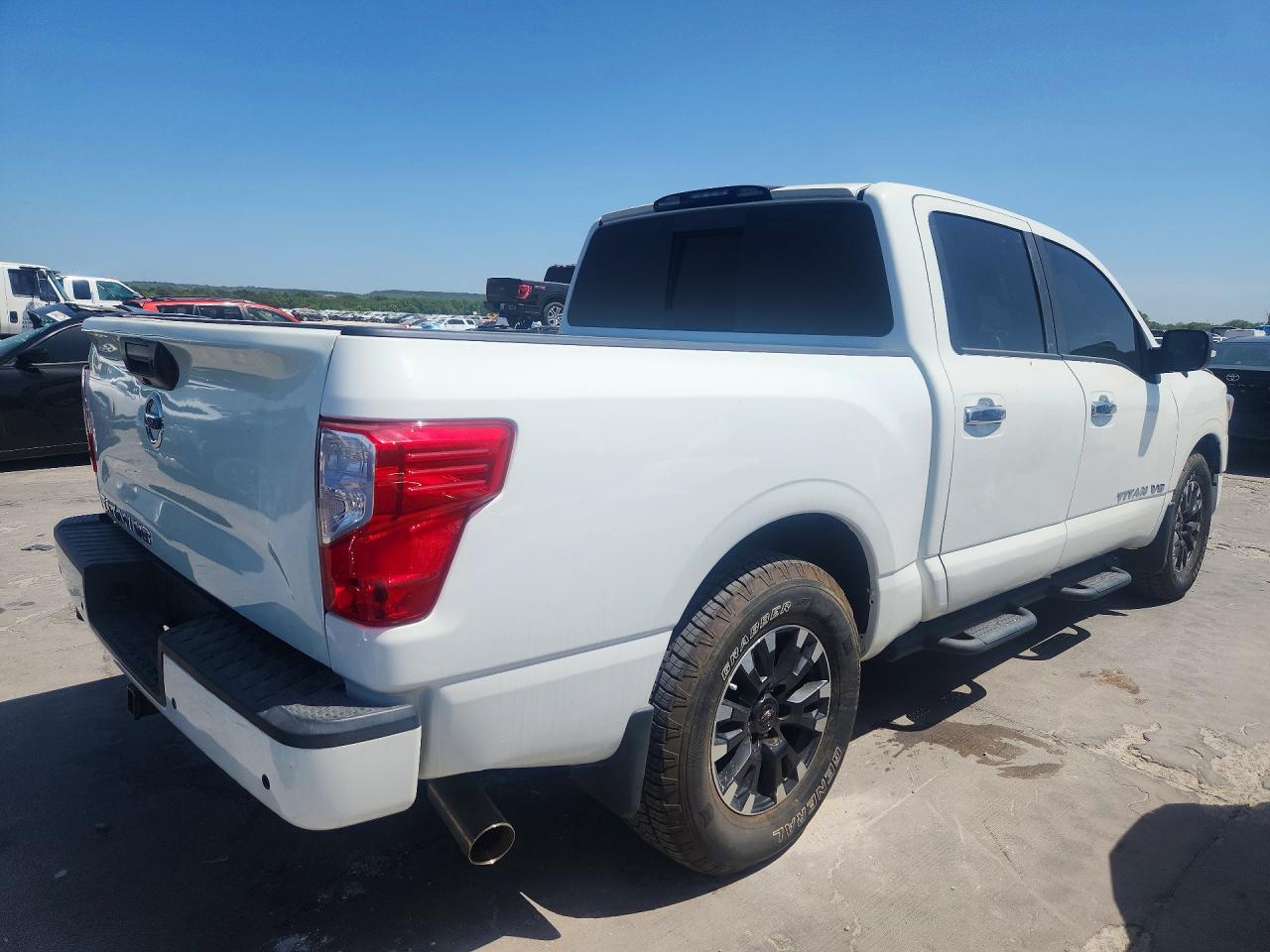 2020 Nissan Titan Sv - Фото 3