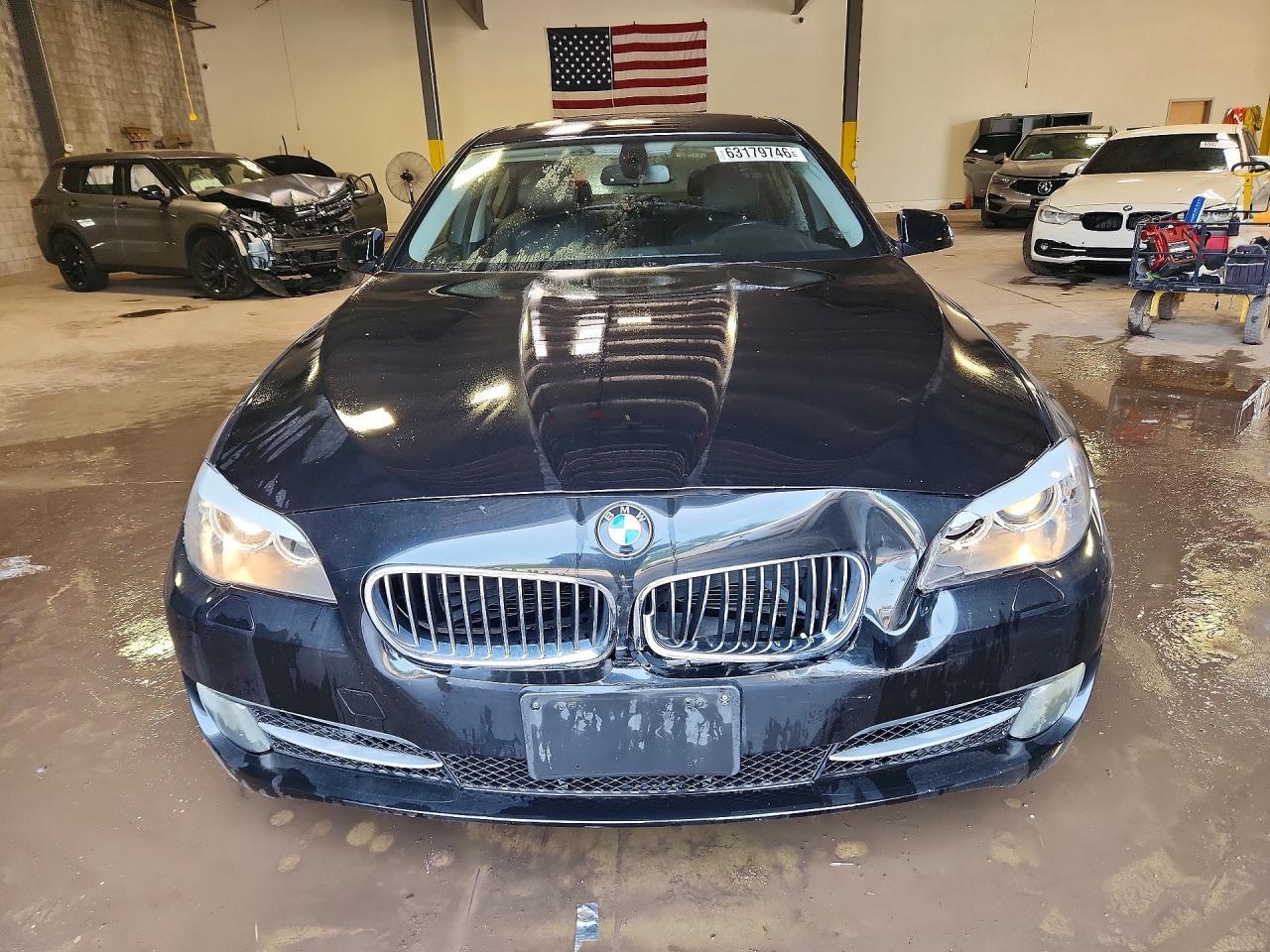 2011 BMW 528 I - Фото 5