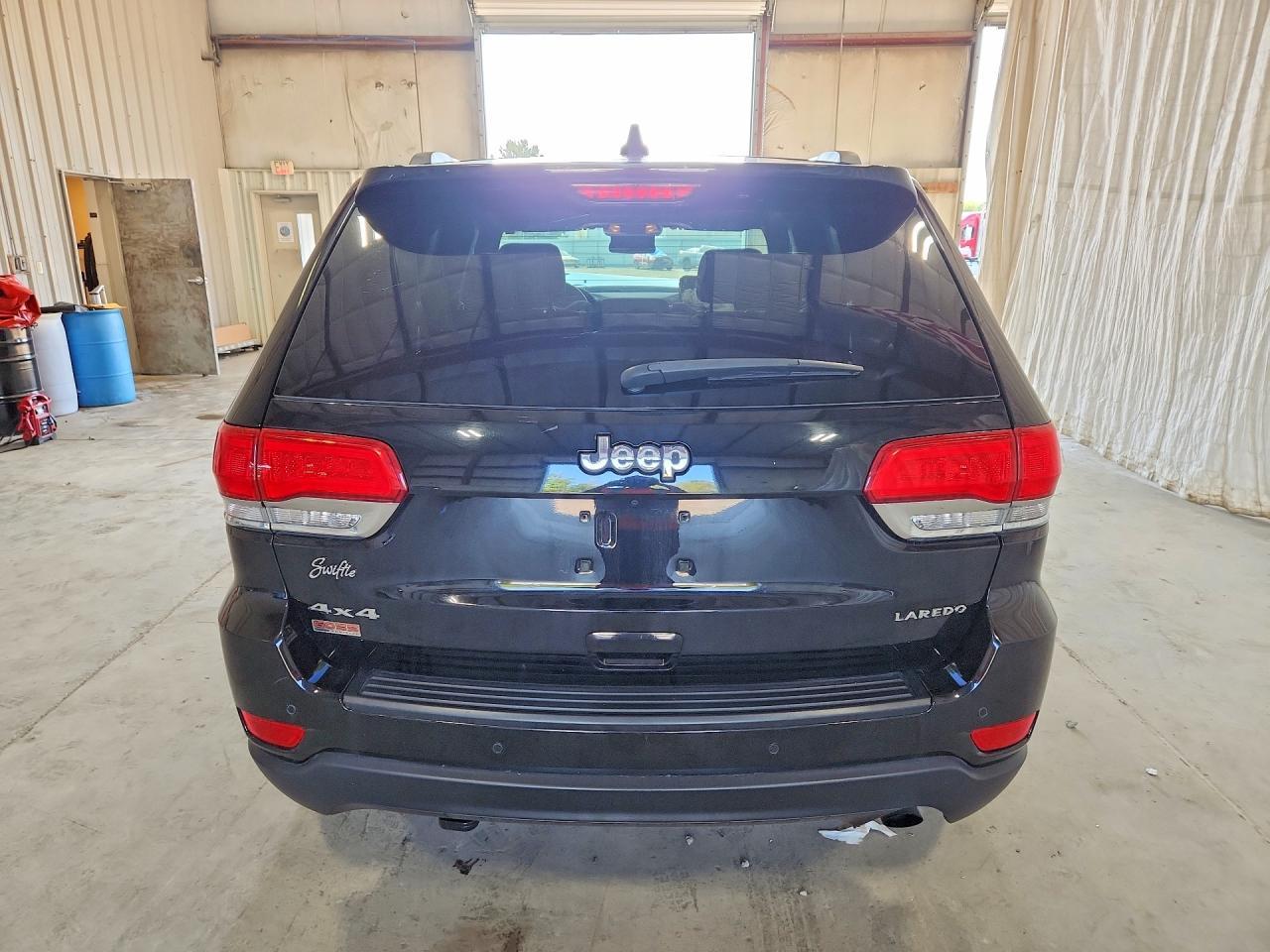 2019 Jeep Grand Cherokee Laredo - Image 6