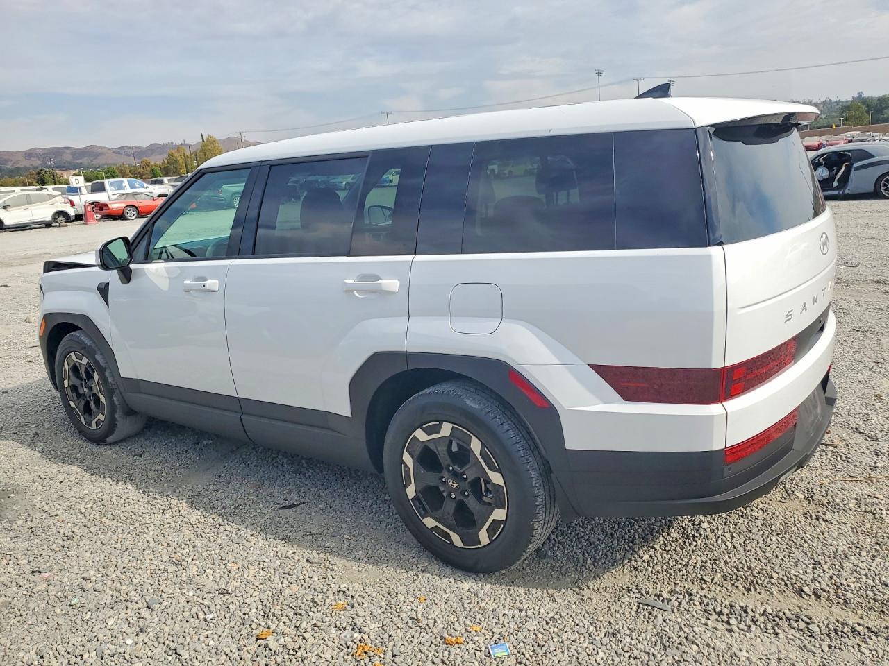 2025 Hyundai Santa Fe Se - Фото 2
