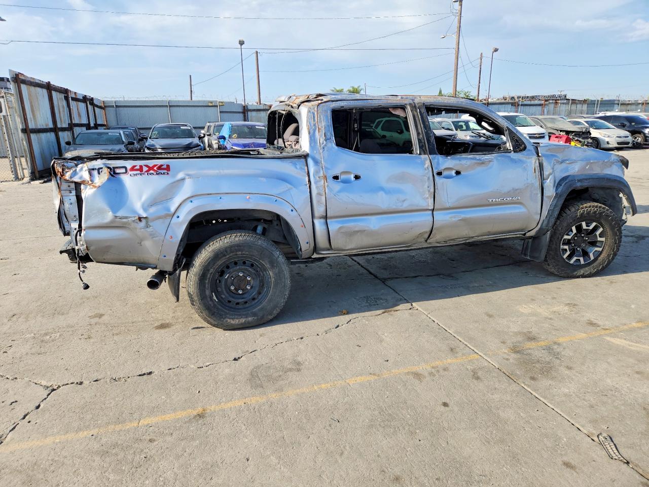 2017 Toyota Tacoma Trd Off-Road - Image 3