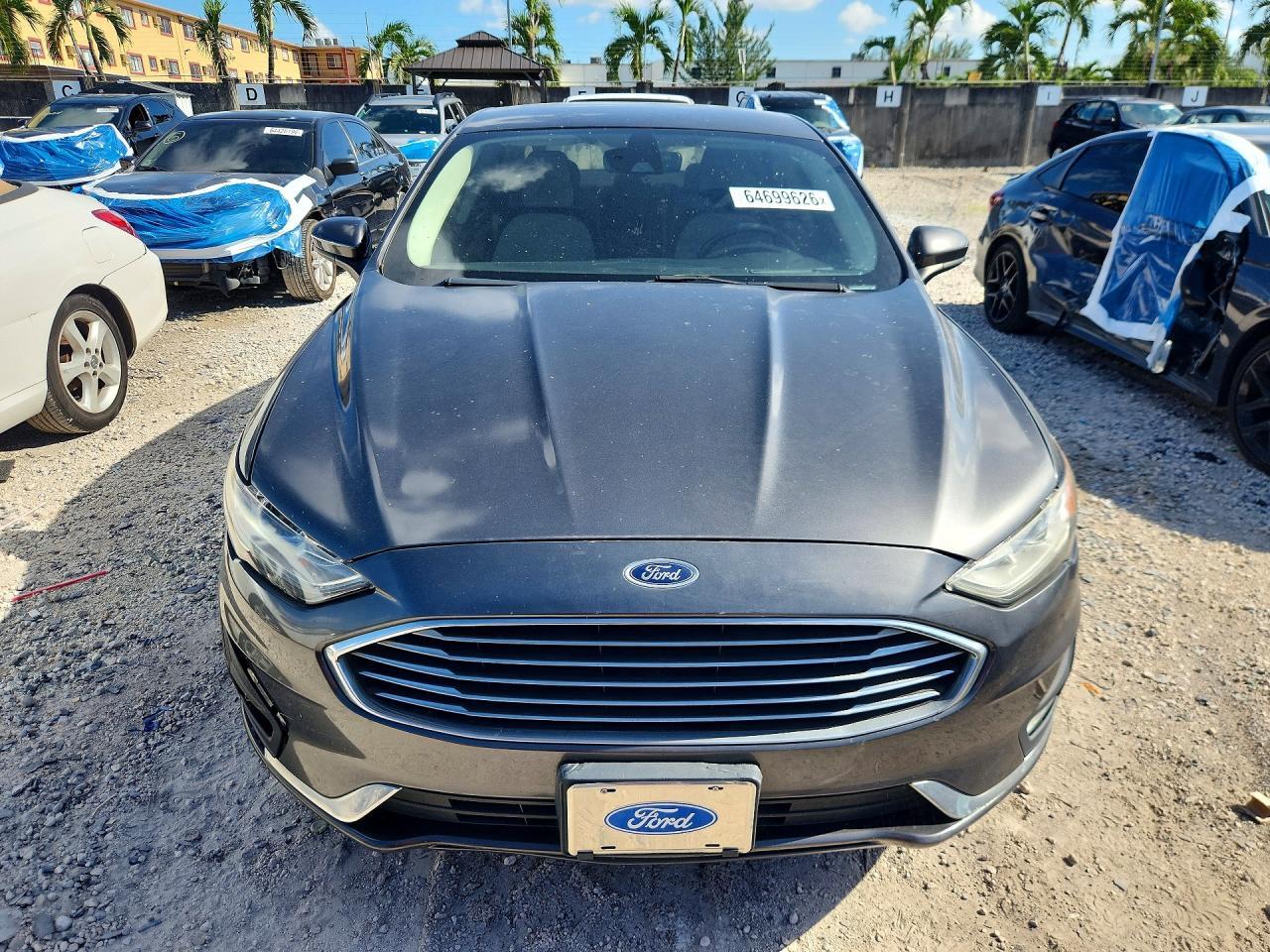 2019 Ford Fusion Se - Image 5