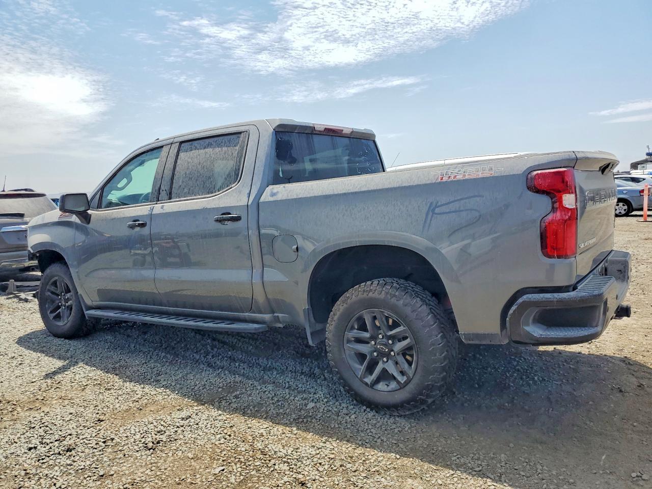 2022 Chevrolet Silverado Ltd K1500 Lt Trail Boss - Image 2