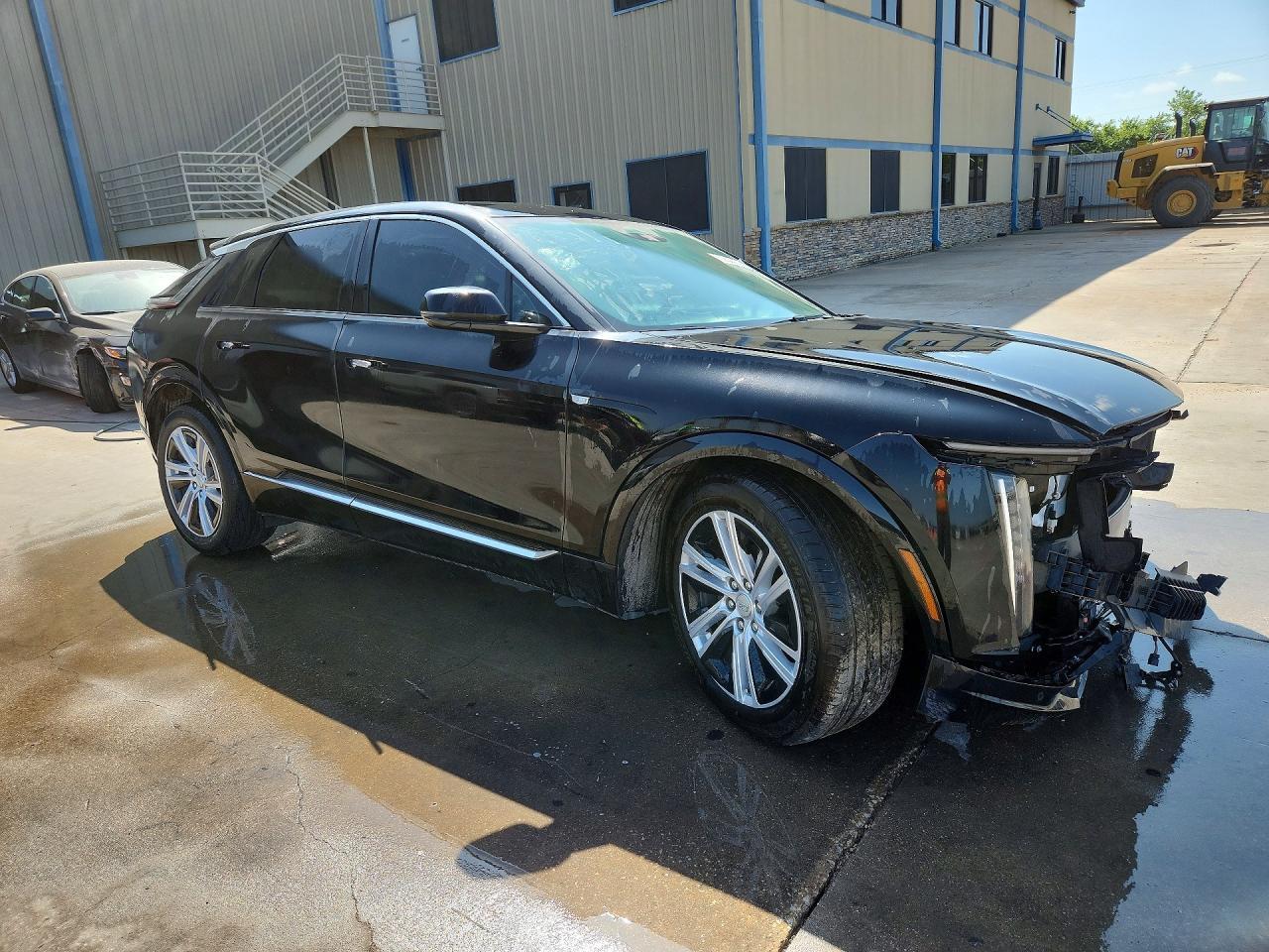 2024 Cadillac Lyriq Tech - Image 4