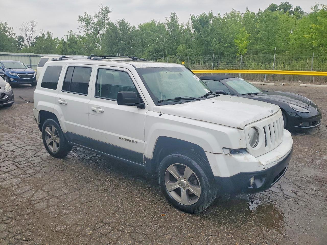 2017 Jeep Patriot Latitude - Image 4