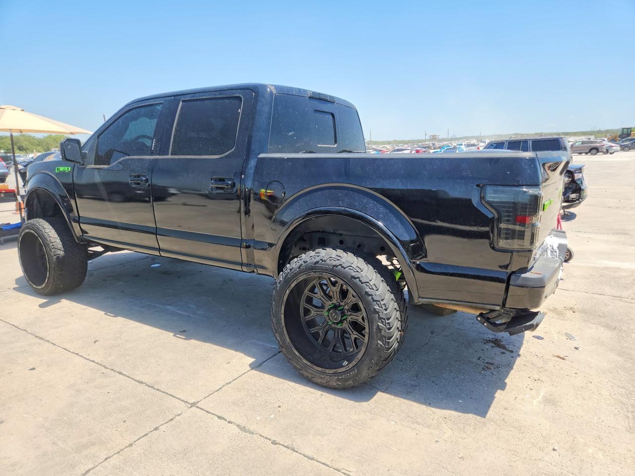 2017 Ford F150 Supercrew - Фото 2