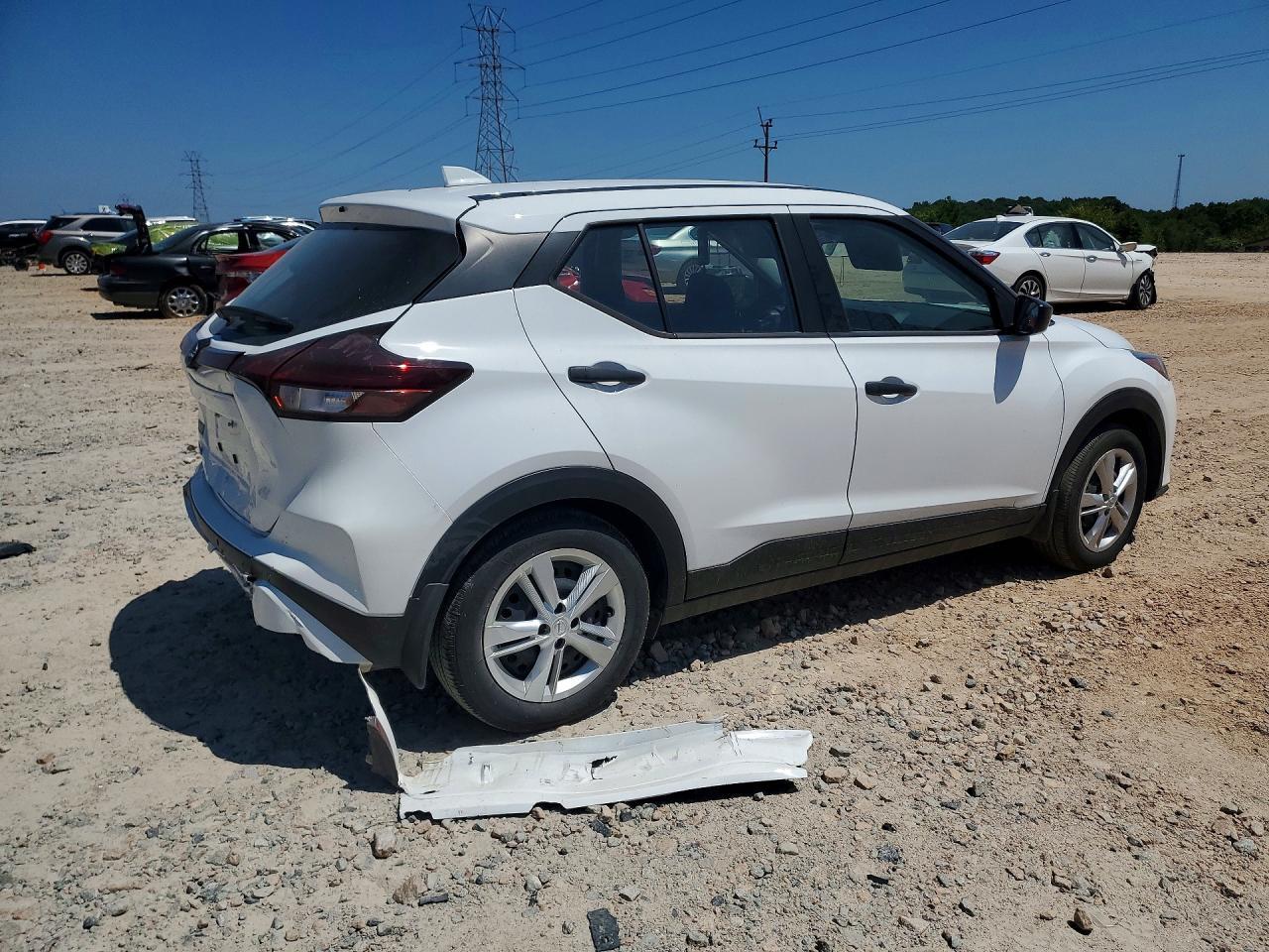 2025 Nissan Kicks Play S - Image 3