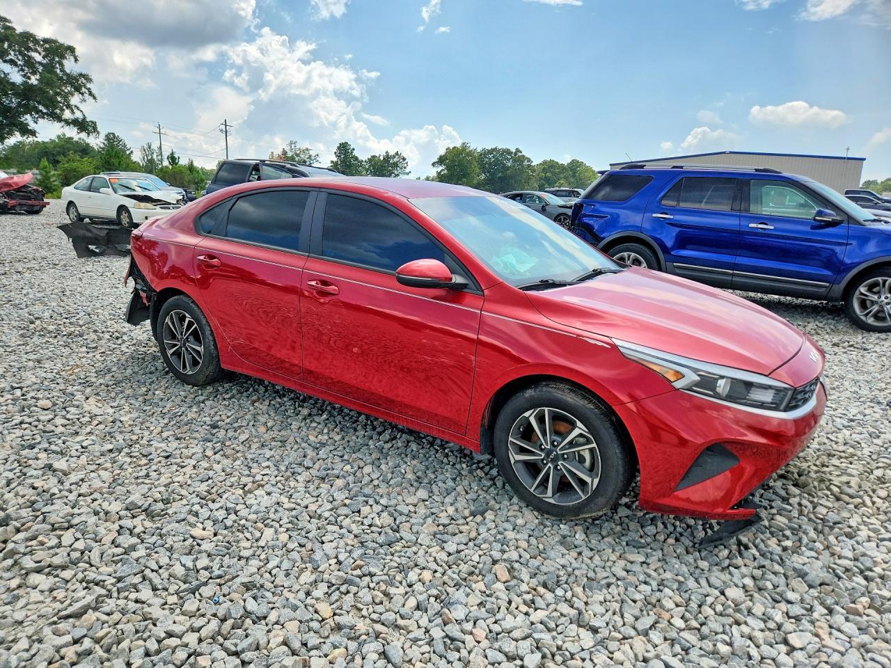 2024 Kia Forte Lxs - Image 4