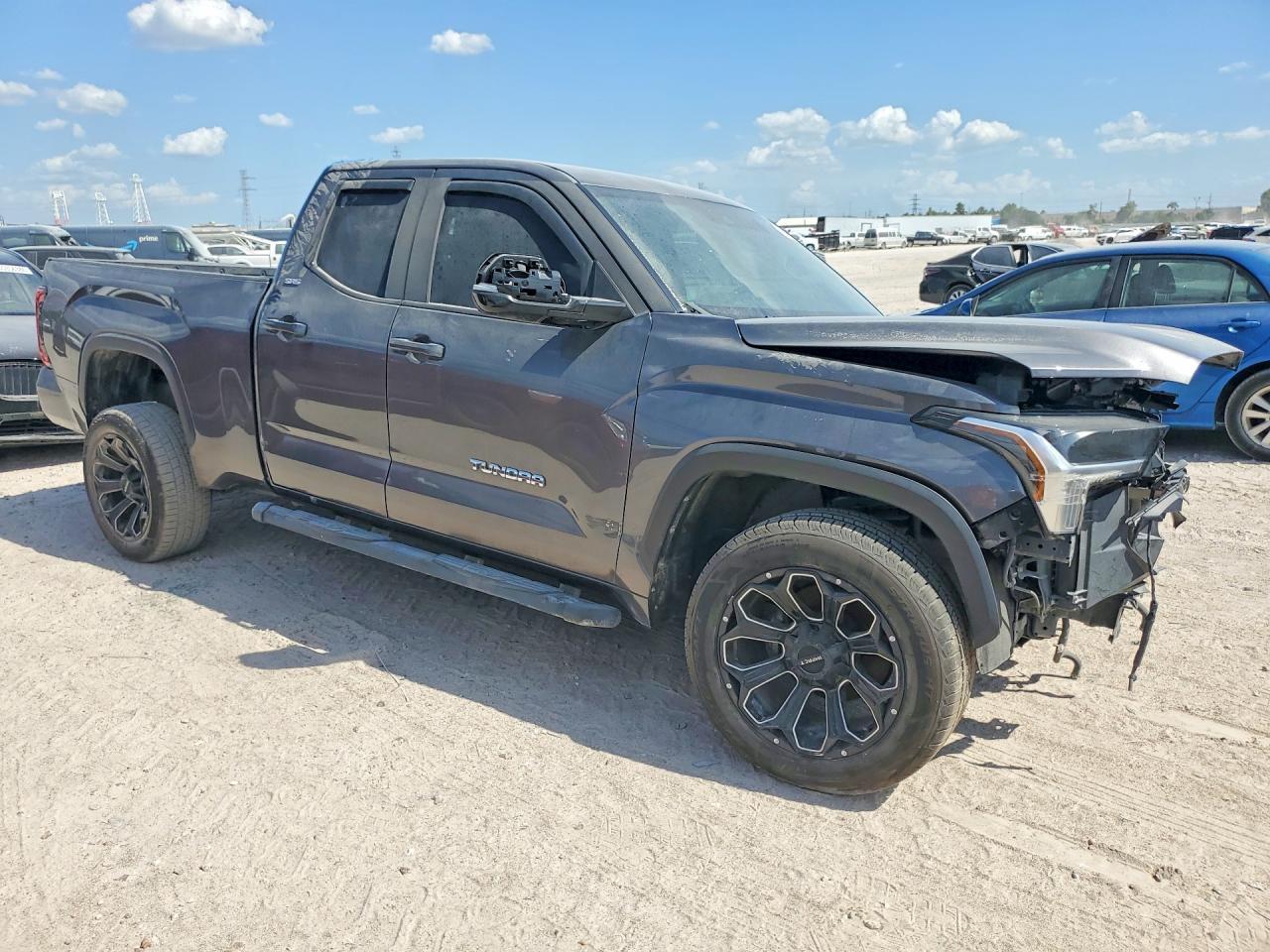 2024 Toyota Tundra Sr5 - Image 4