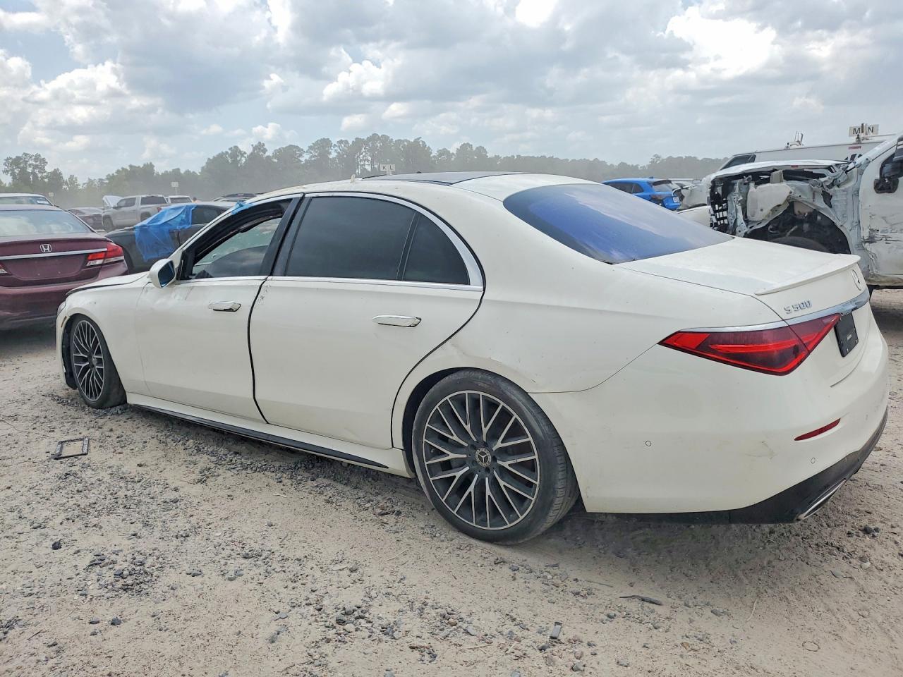 2022 Mercedes-Benz S500 - Фото 2