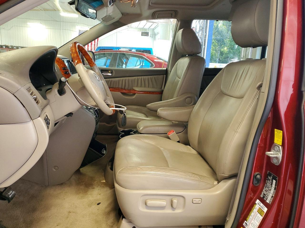 2010 Toyota Sienna Xle Limited - Фото 7