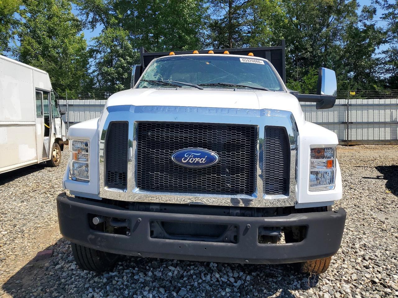 2017 Ford F650 Super Duty - Image 5