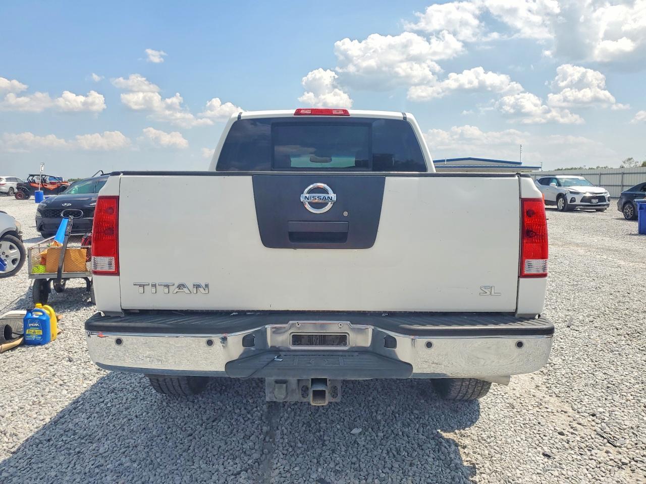 2012 Nissan Titan Sv - Image 6