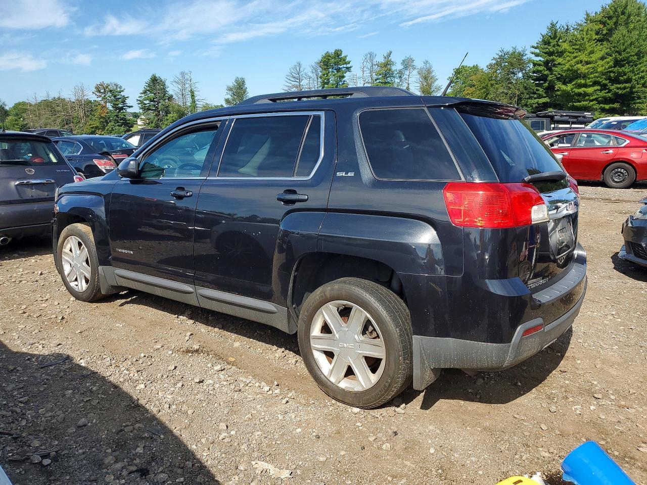 2011 GMC Terrain Sle - Image 2