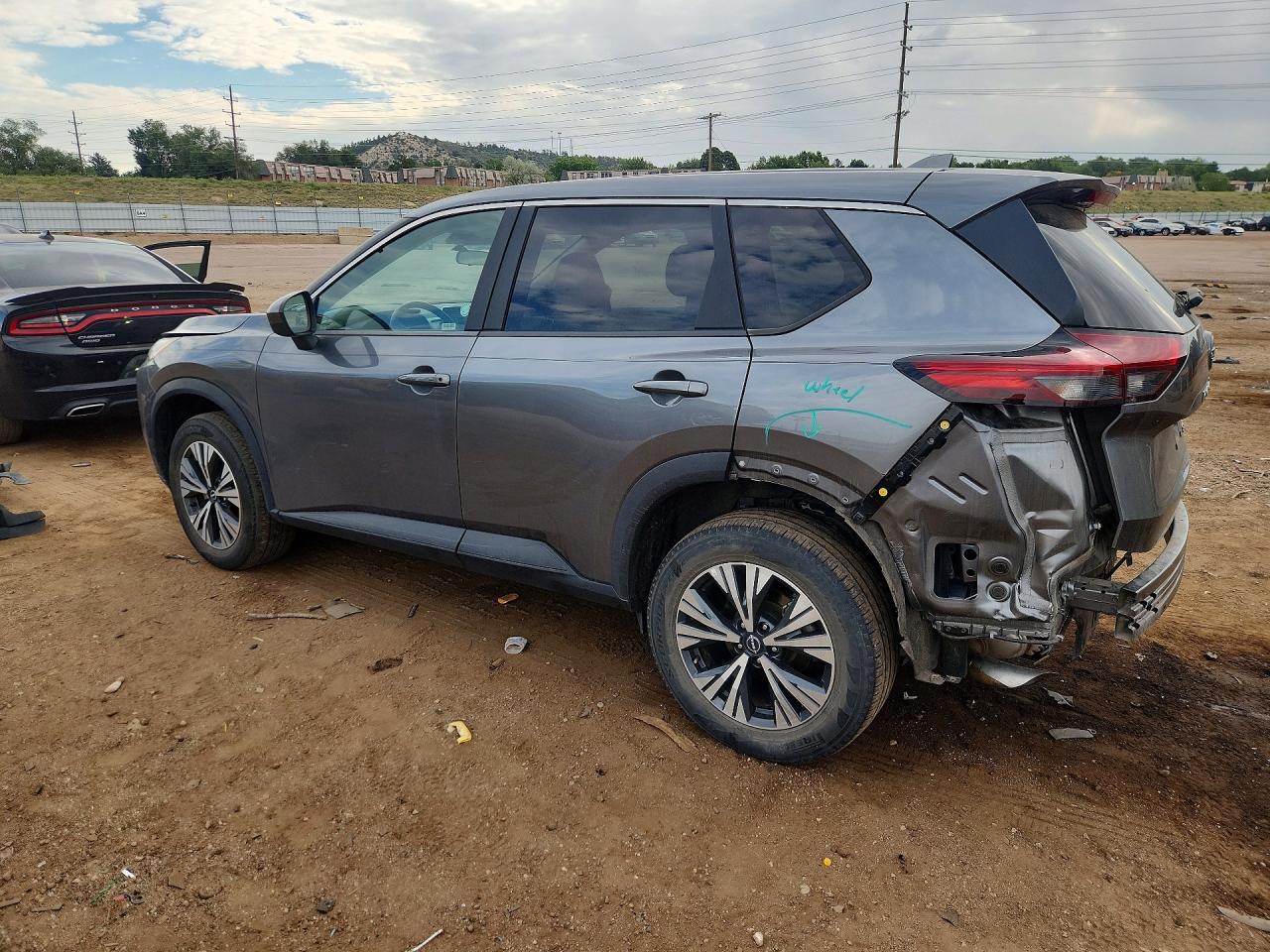 2023 Nissan Rogue Sv - Image 2
