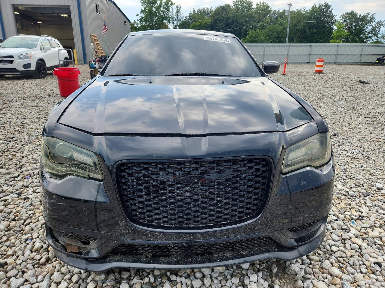2014 Chrysler 300 S - Image 5