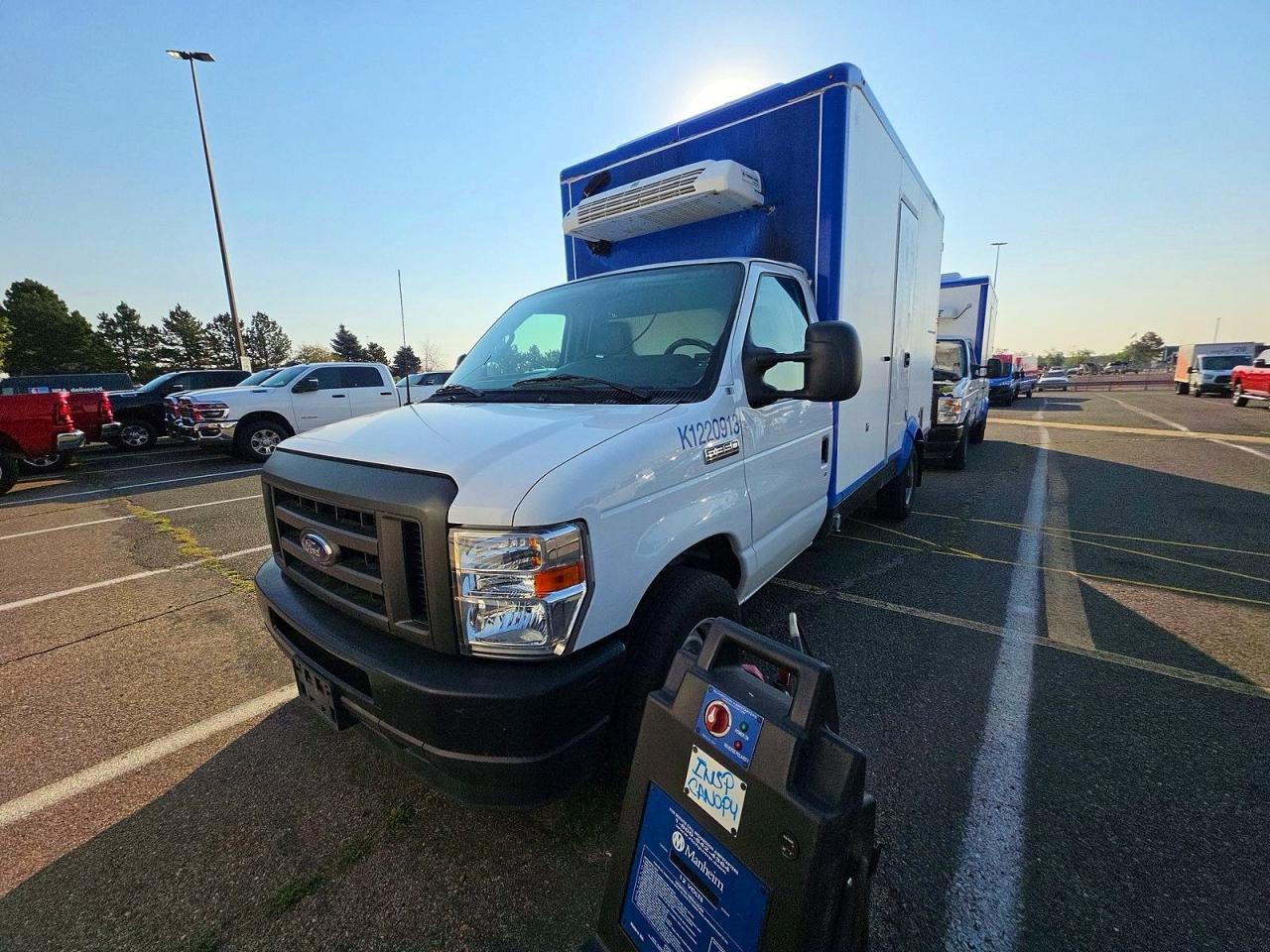 2023 Ford Econoline E350 Super Duty Cutaway Van - Image 2