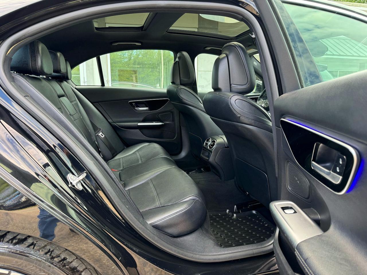 2023 Mercedes-Benz C 300 4Matic - Image 6