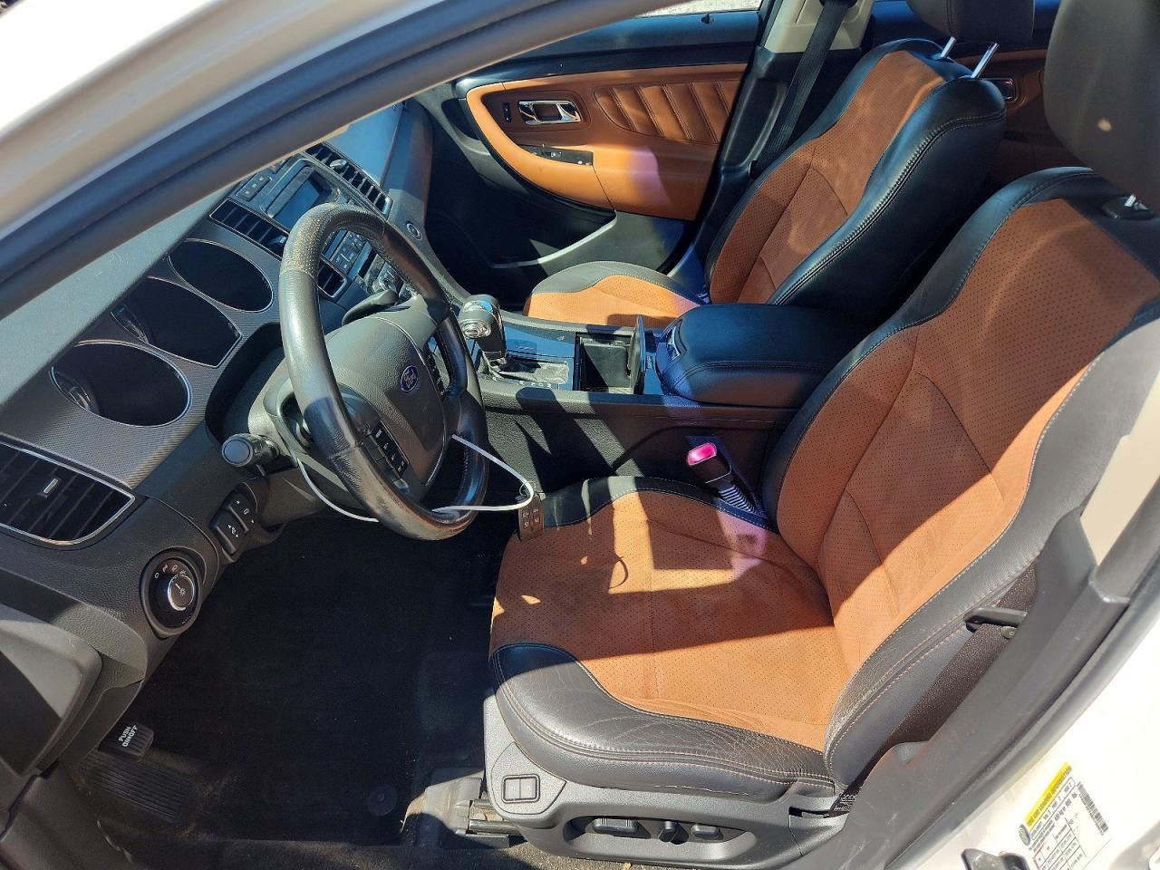 2011 Ford Taurus Sho - Image 7
