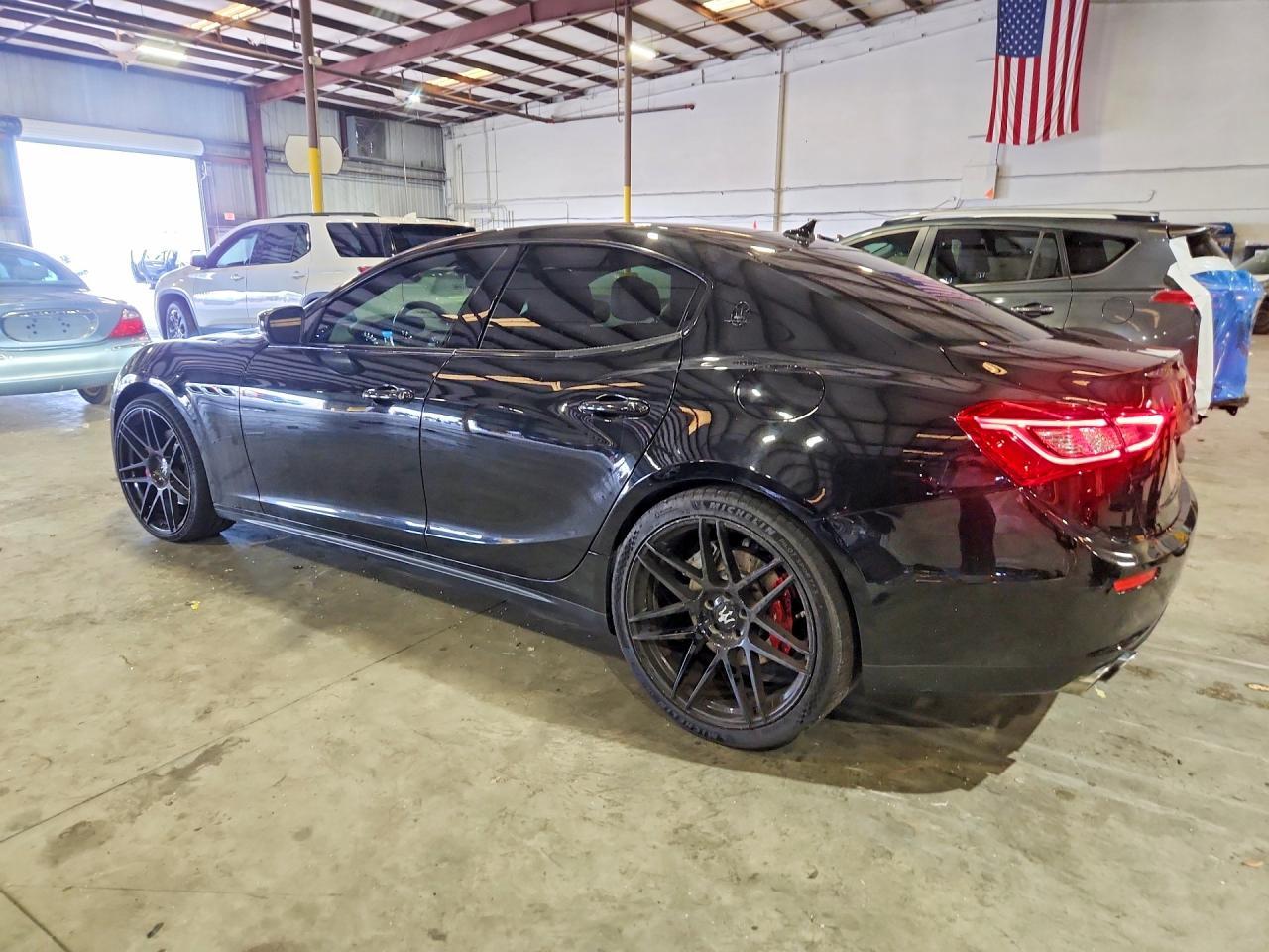 2017 Maserati Ghibli S - Фото 2
