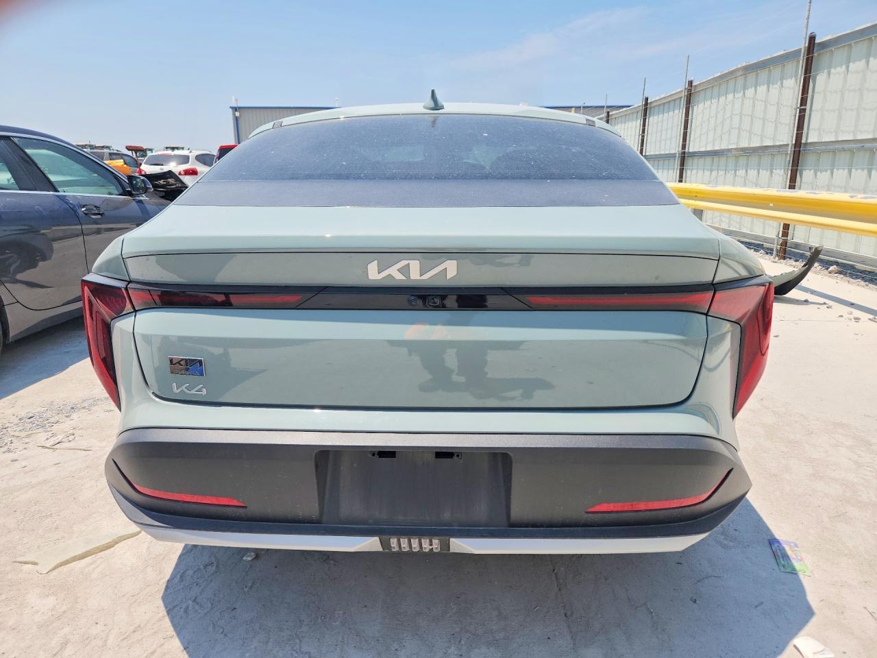 2025 Kia K4 Ex - Фото 6