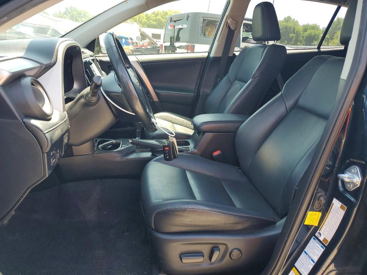 2017 Toyota Rav4 Limited - Фото 7