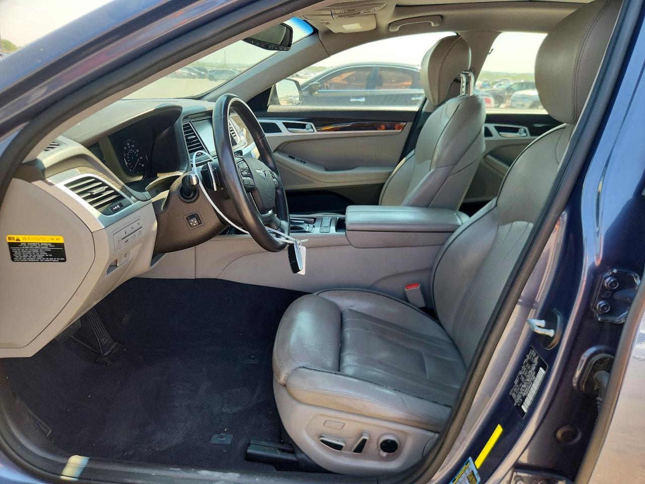 2015 Hyundai Genesis 3.8L - Фото 7