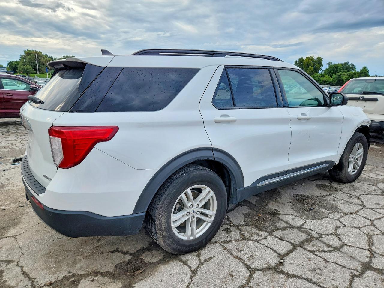 2021 Ford Explorer Xlt - Image 3