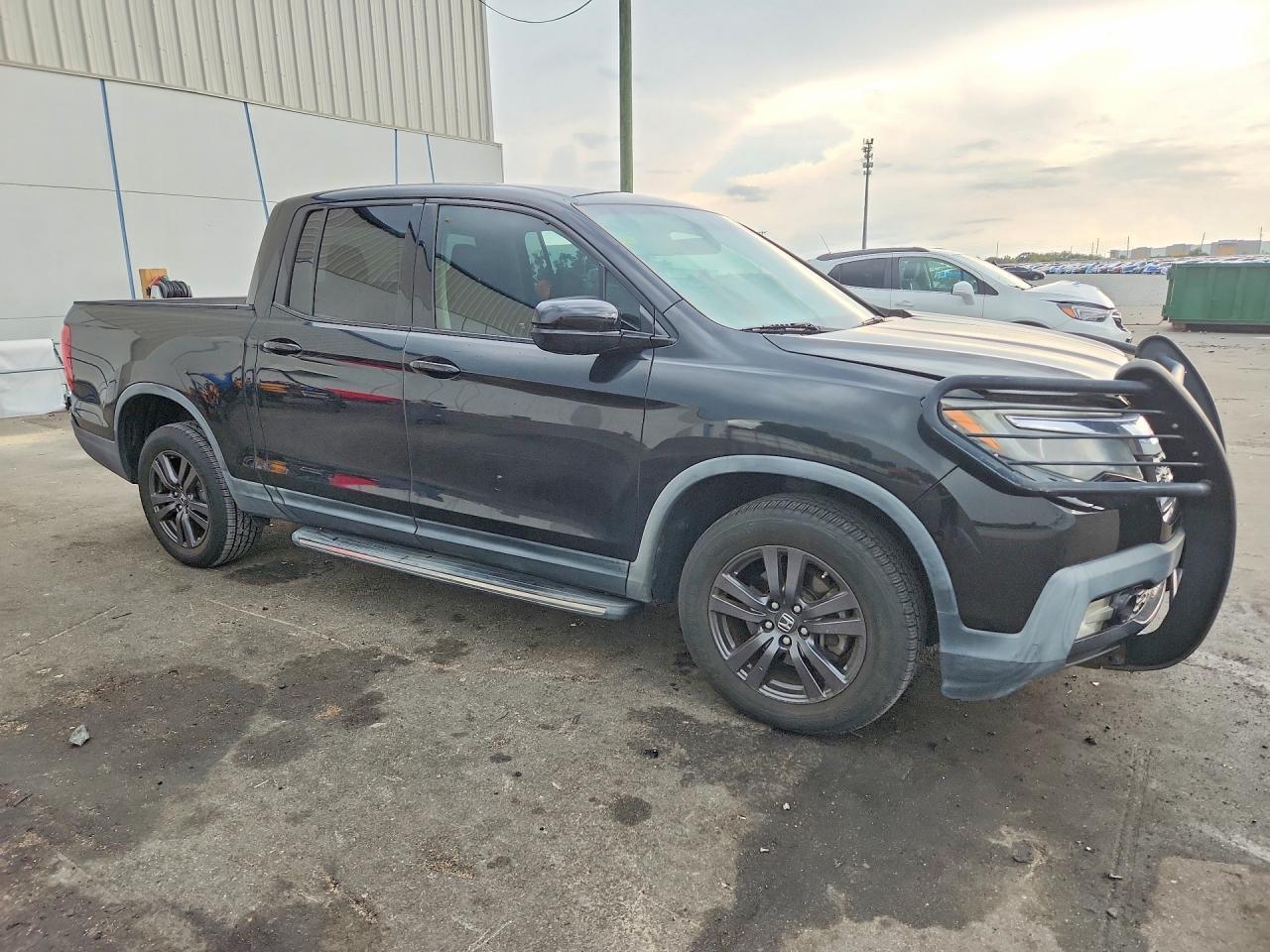2018 Honda Ridgeline Sport - Фото 4