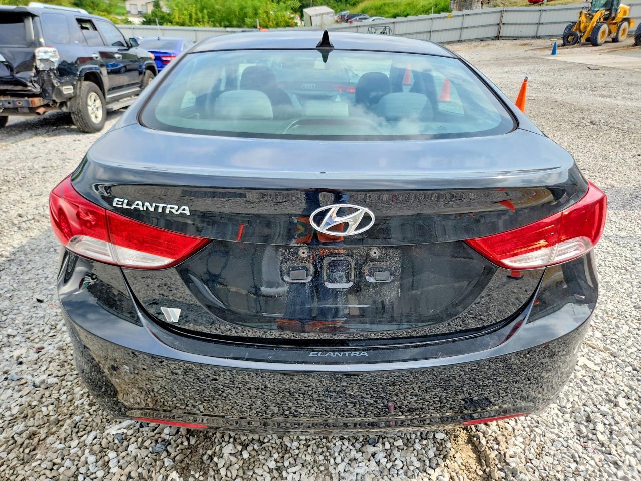 2013 Hyundai Elantra Gls - Image 6