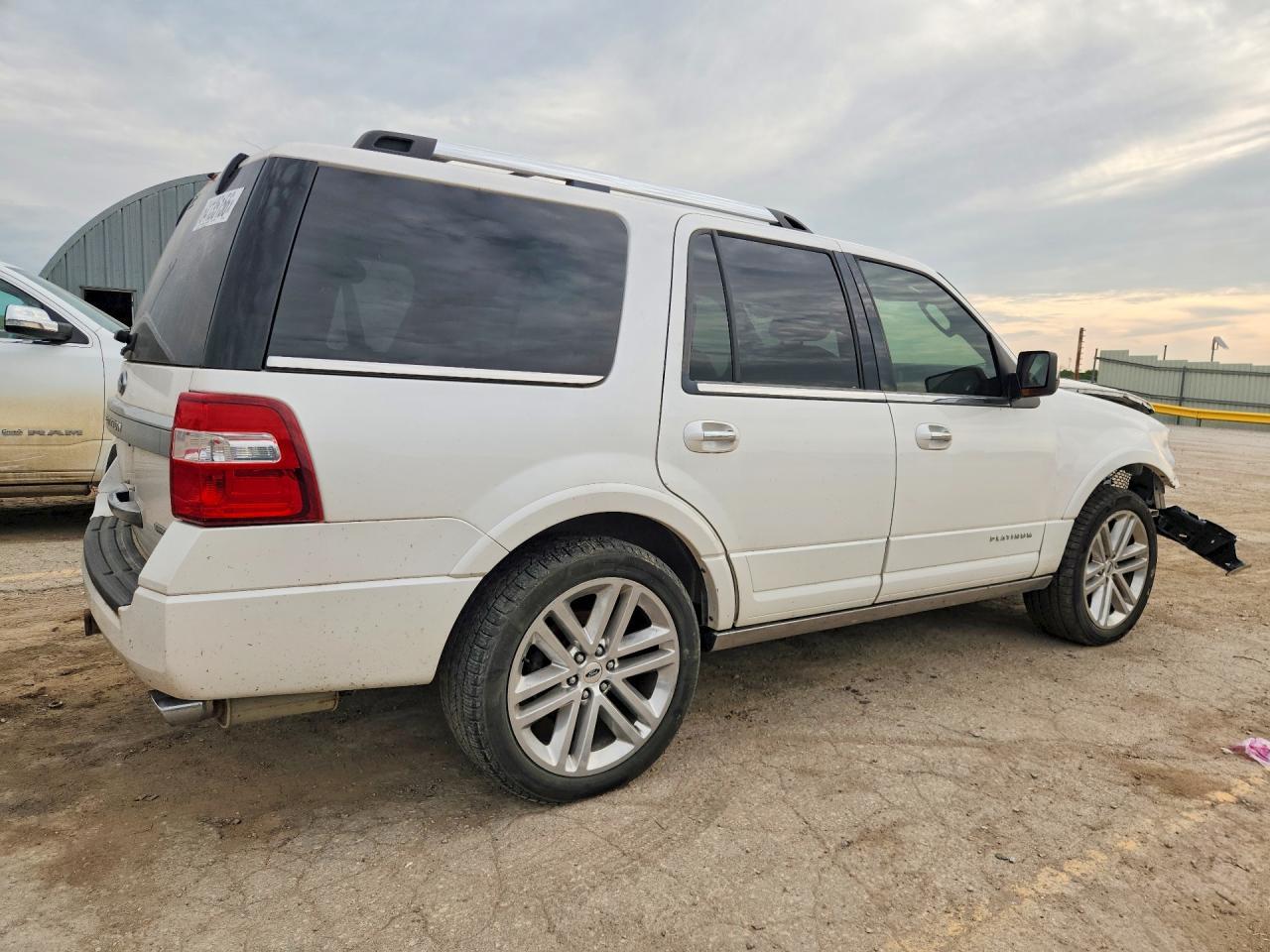 2017 Ford Expedition Platinum - Фото 3