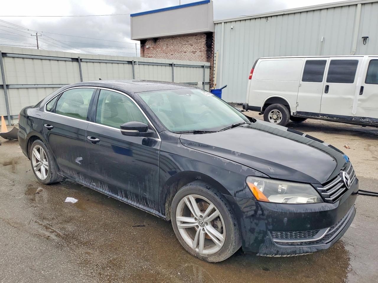 2014 Volkswagen Passat Se - Image 4