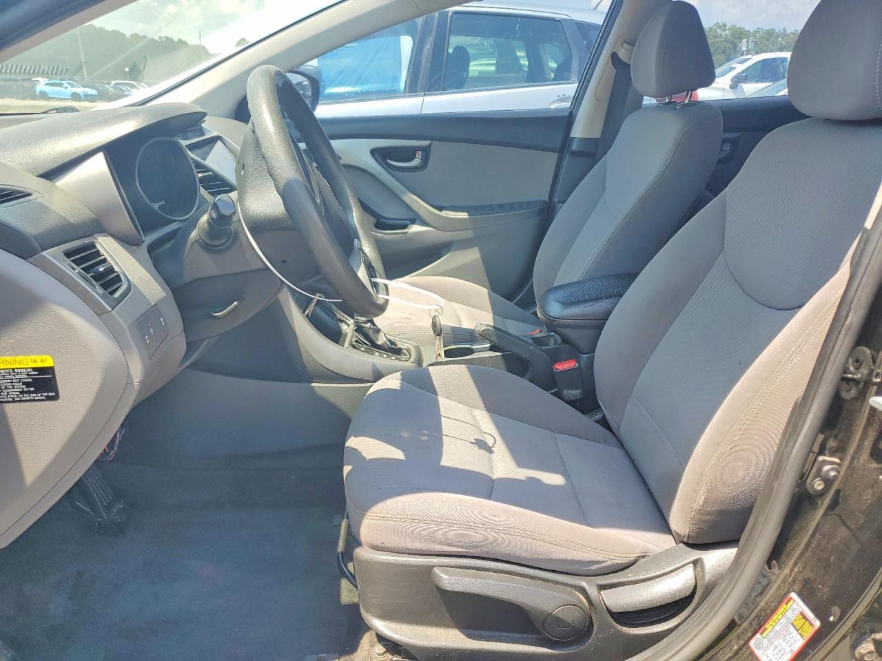 2016 Hyundai Elantra Se - Фото 7