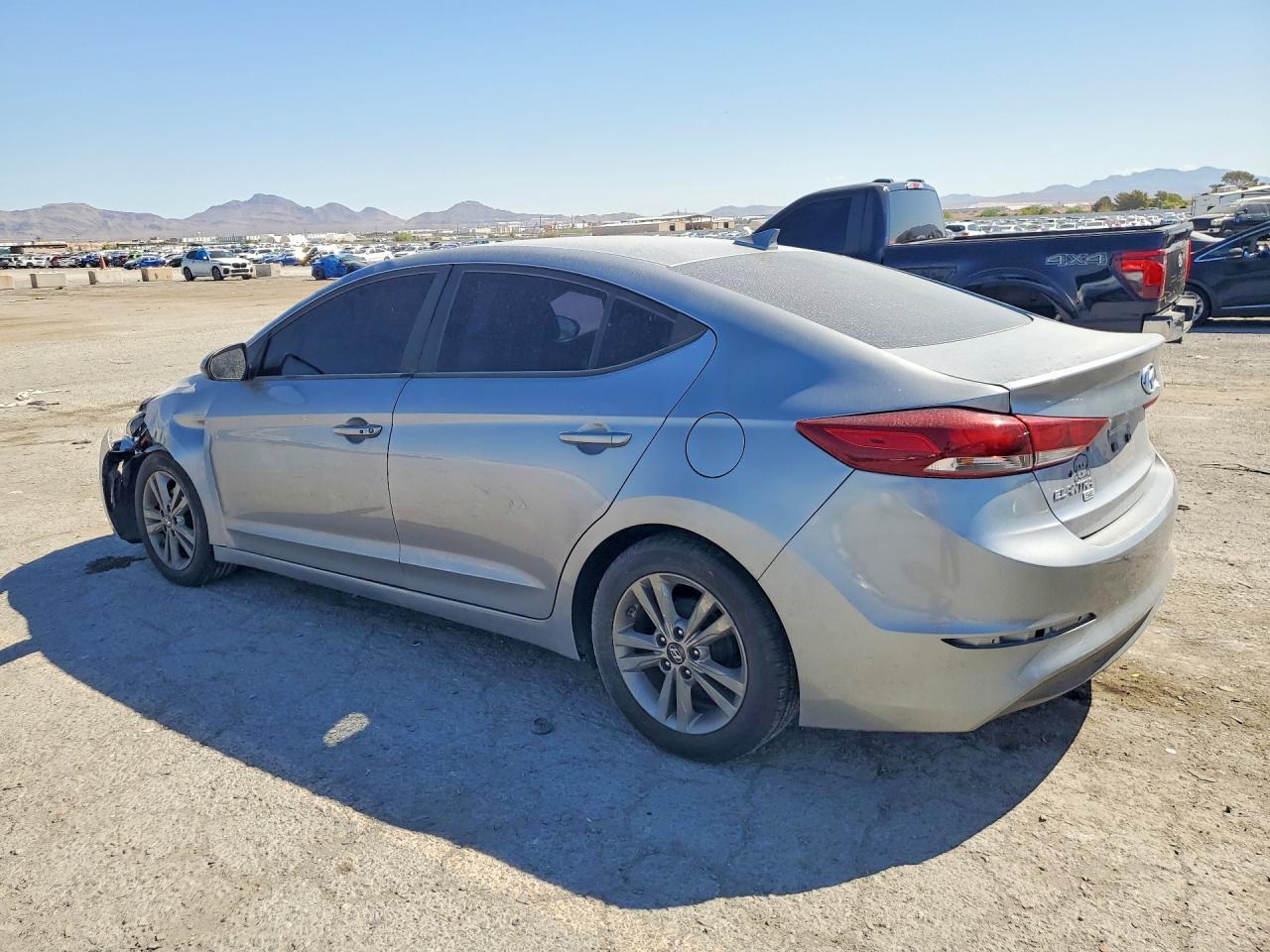2017 Hyundai Elantra Se - Фото 2
