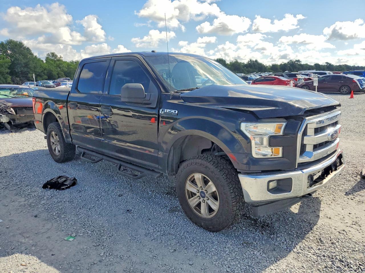2017 Ford F150 Supercrew - Image 4